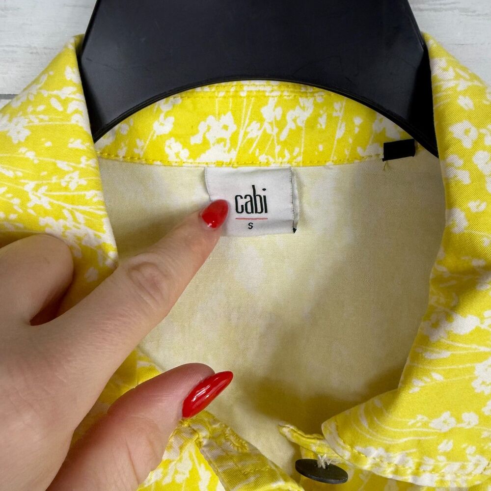 Cabi 5160 Field Daisy Spring Yellow Jacket - Picture 3 of 3